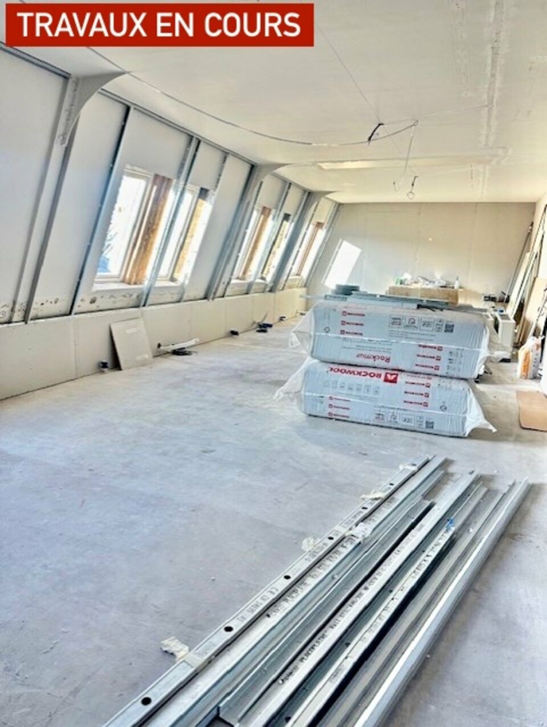 Photo 2 – location bureaux	PARIS (75011)