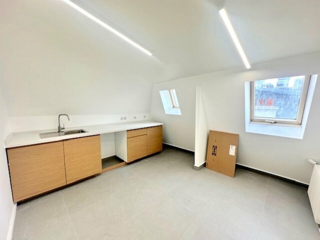 Photo 11 – location bureaux	PARIS (75002)