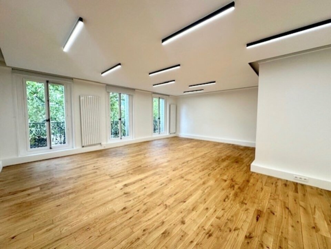 Photo 1 – location bureaux	PARIS (75002)