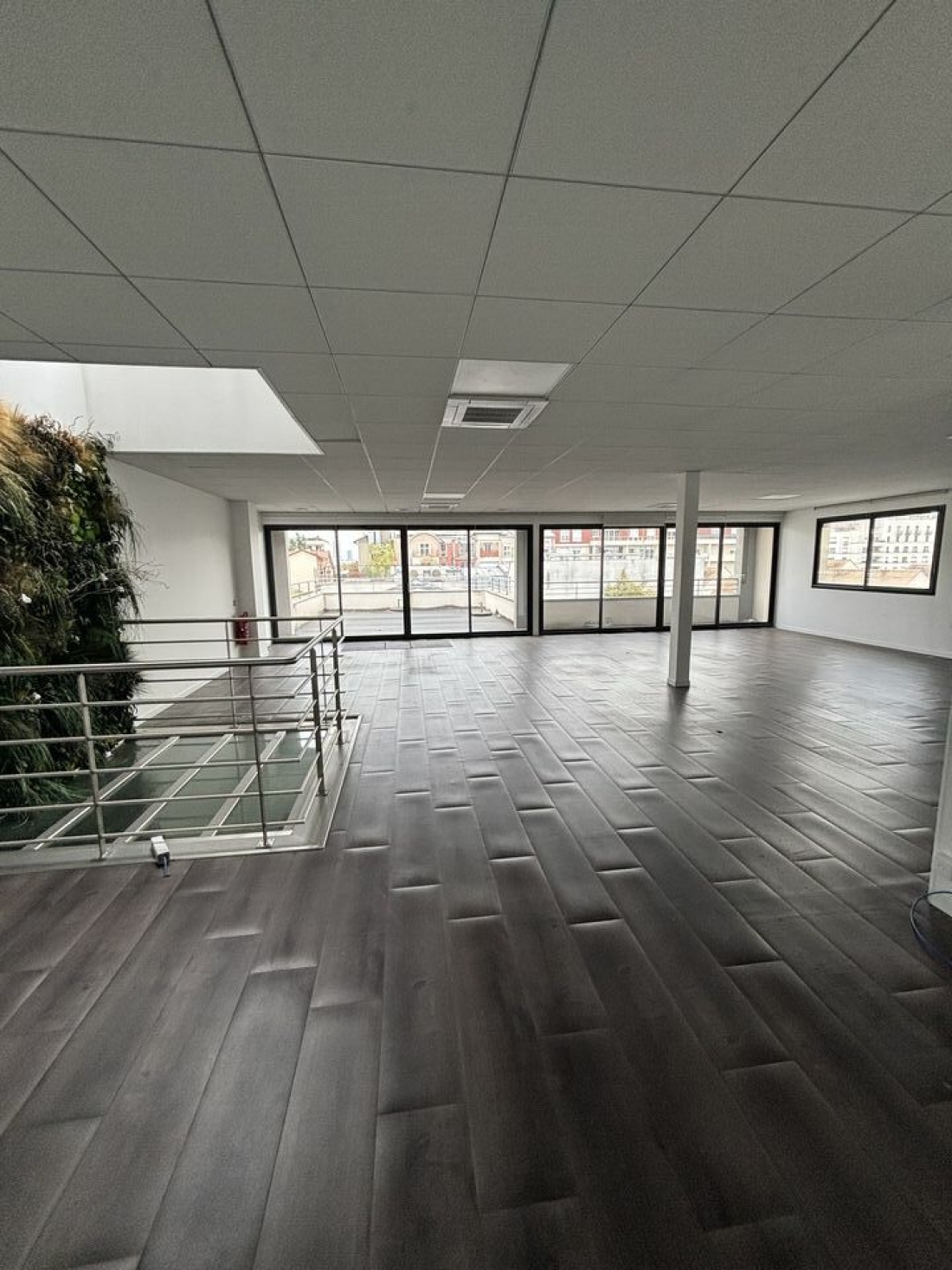 Photo 11 – location bureaux	COURBEVOIE (92400)