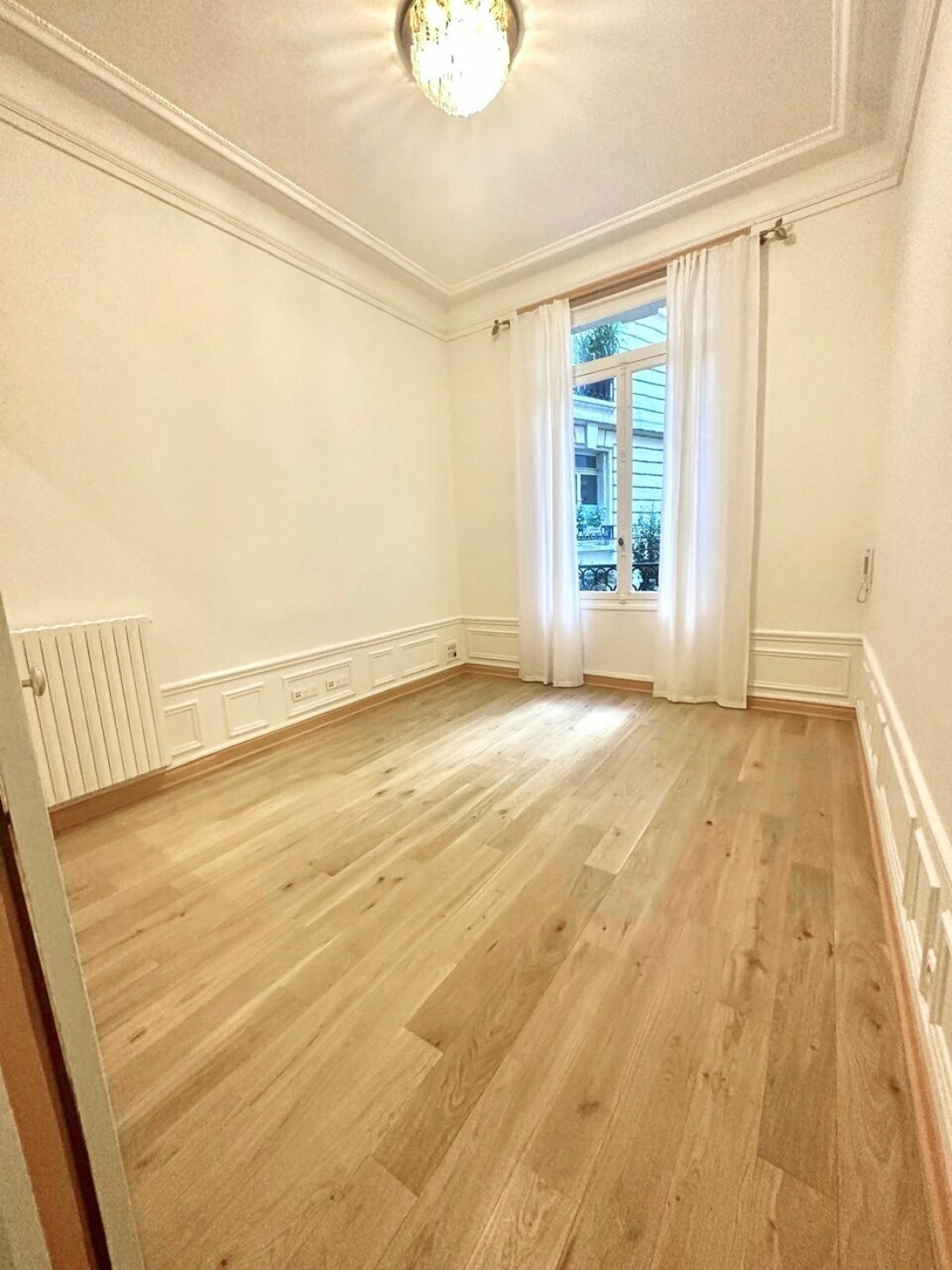 Photo 3 – location bureaux	PARIS (75008)