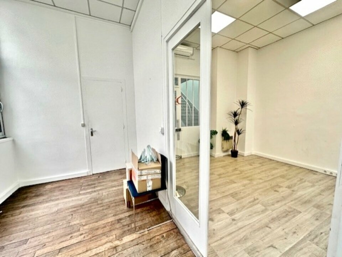 Photo 2 – location bureaux	PARIS (75011)