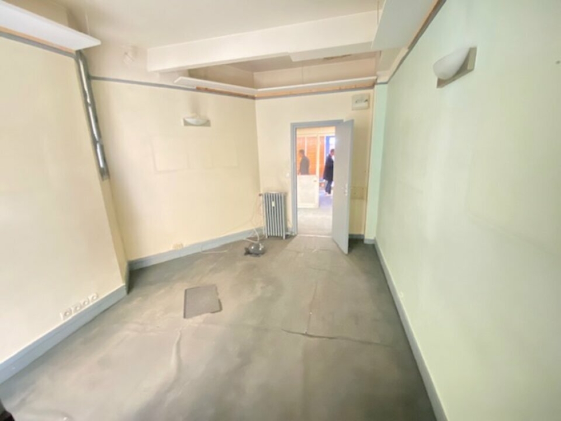 Photo 5 – location commerce	PARIS (75016)