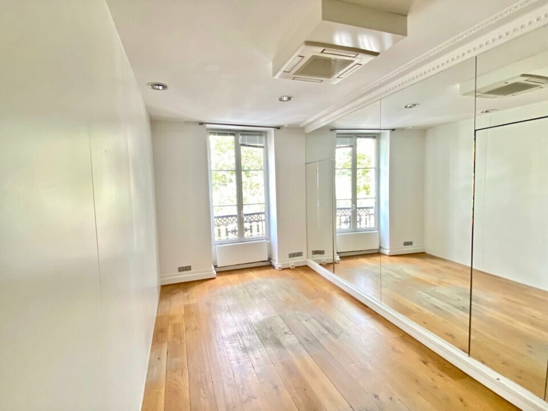 Photo 2 – location bureaux	PARIS (75008)