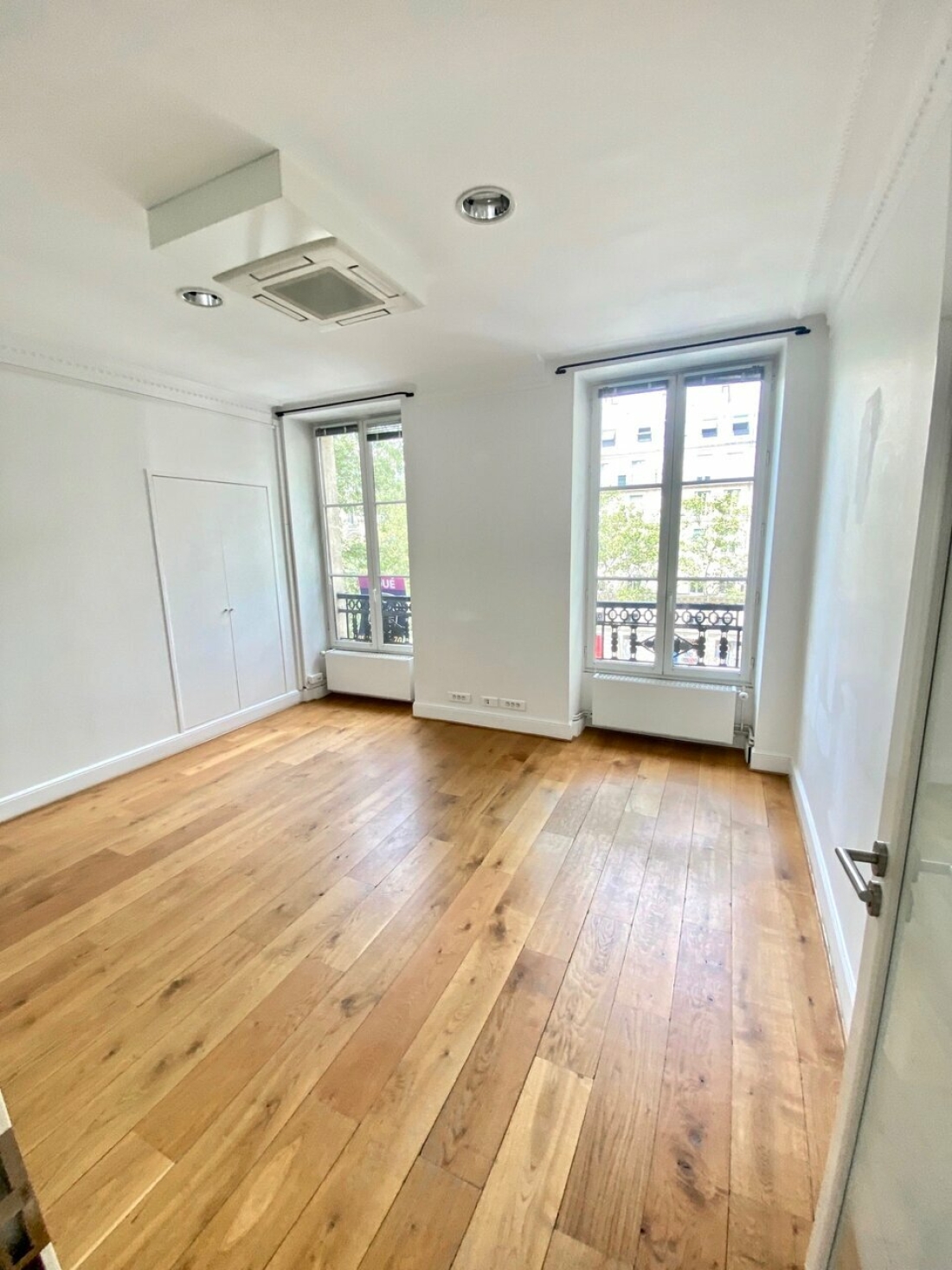 Photo 5 – location bureaux	PARIS (75008)