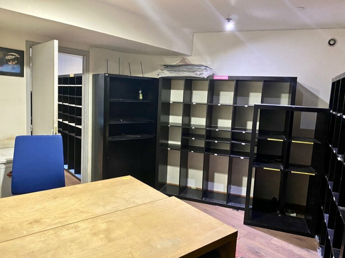 Photo 8 – location commerce	PARIS (75017)