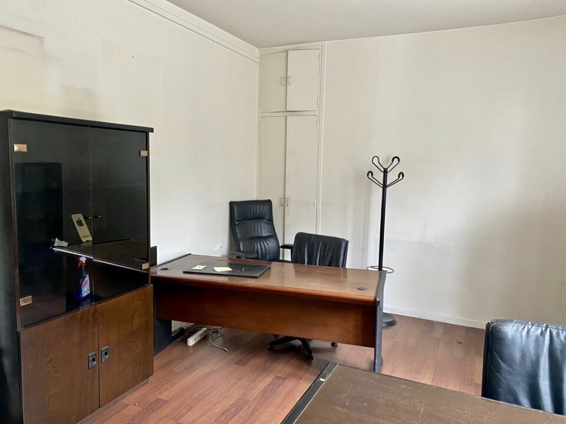 Photo 11 – location commerce	PARIS (75017)