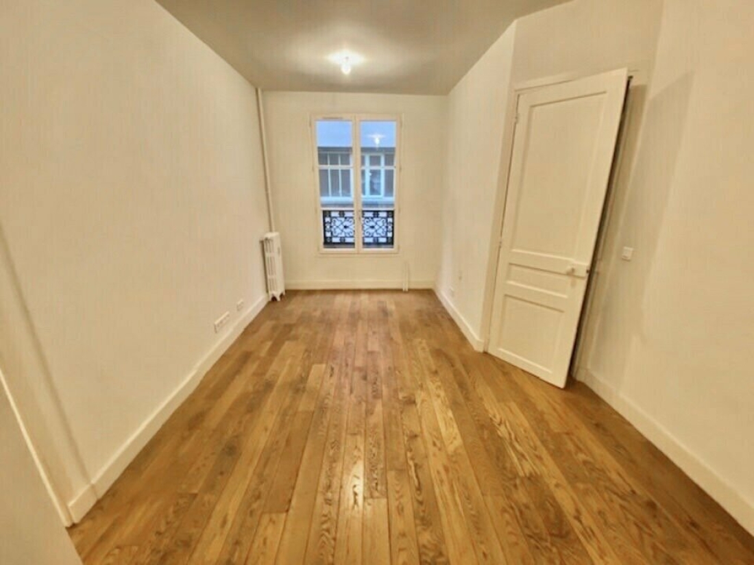 Photo 2 – location bureaux	PARIS (75010)