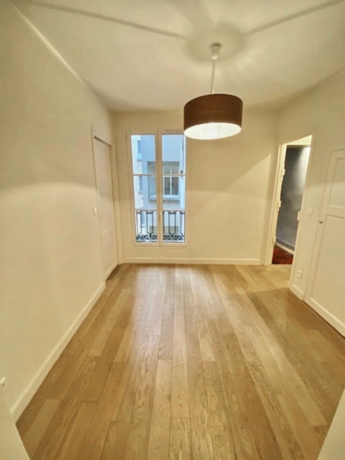 Photo 1 – location bureaux	PARIS (75010)