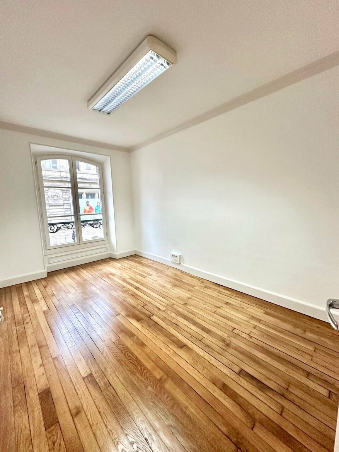 Photo 4 – location bureaux	PARIS (75004)