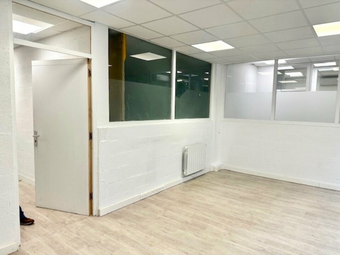 Photo 2 – location bureaux	PARIS (75011)