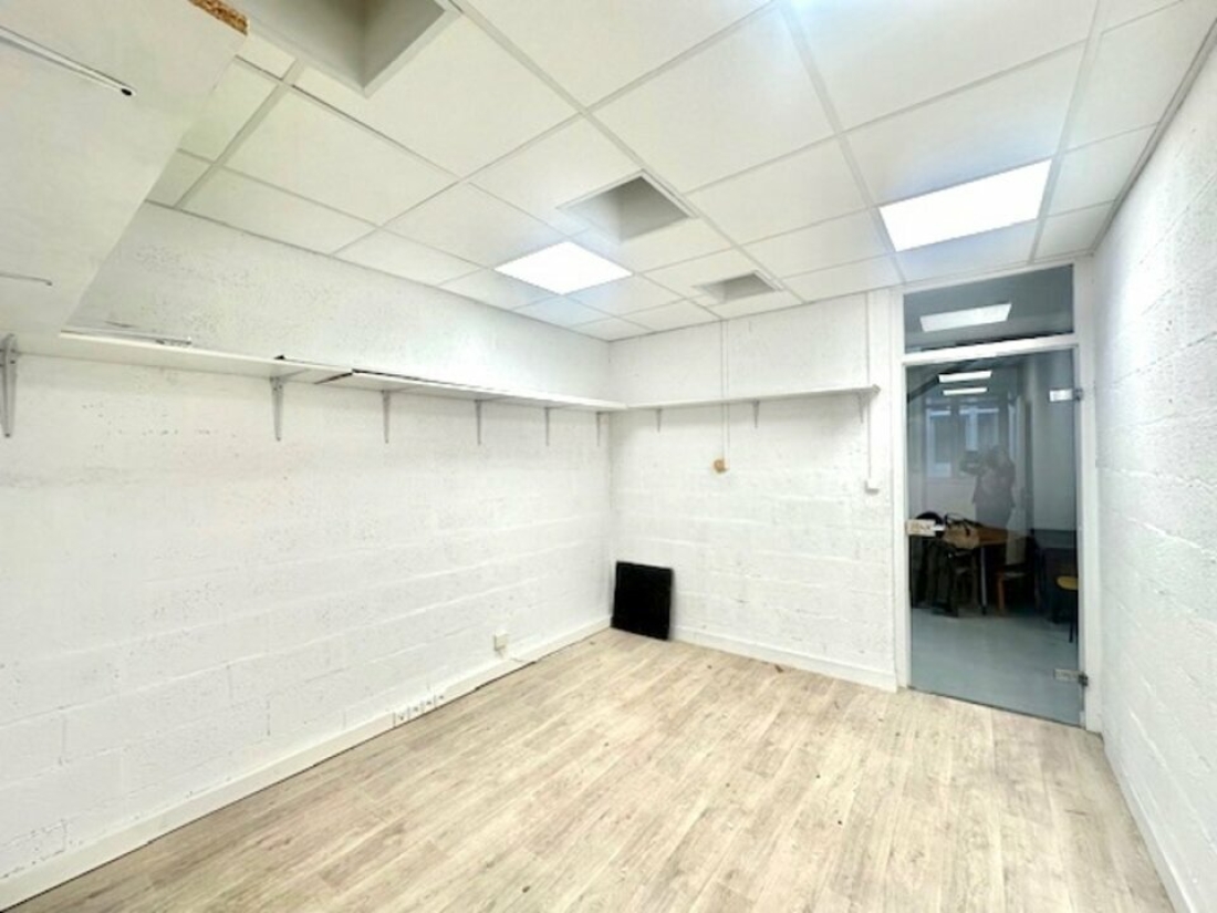 Photo 3 – location bureaux	PARIS (75011)