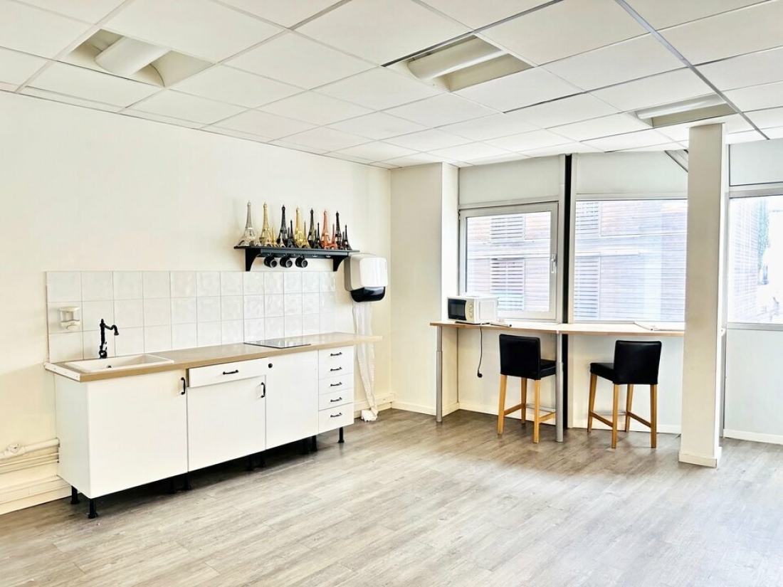 Photo 9 – location bureaux	MONTREUIL (93100)