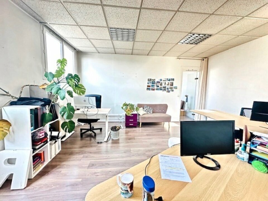 Photo 1 – location bureaux	PARIS (75009)
