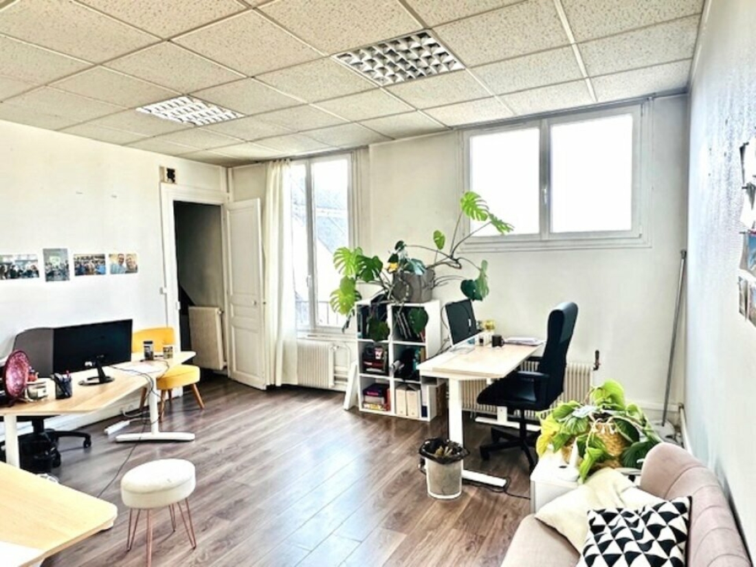 Photo 2 – location bureaux	PARIS (75009)