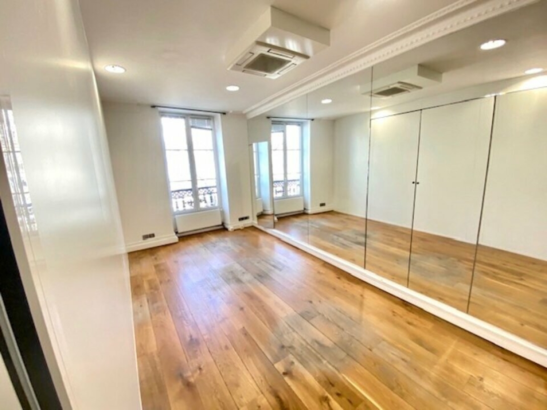 Photo 2 – location bureaux	PARIS (75008)