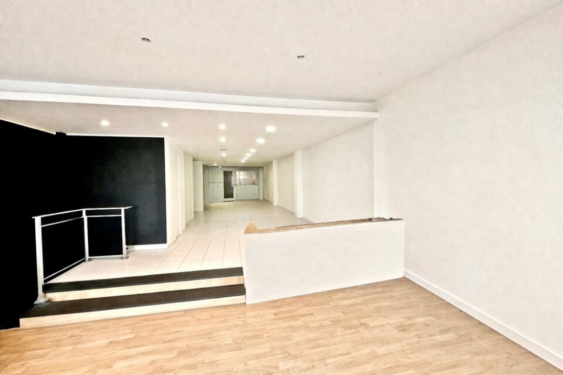 Photo 2 – location bureaux	PARIS (75015)