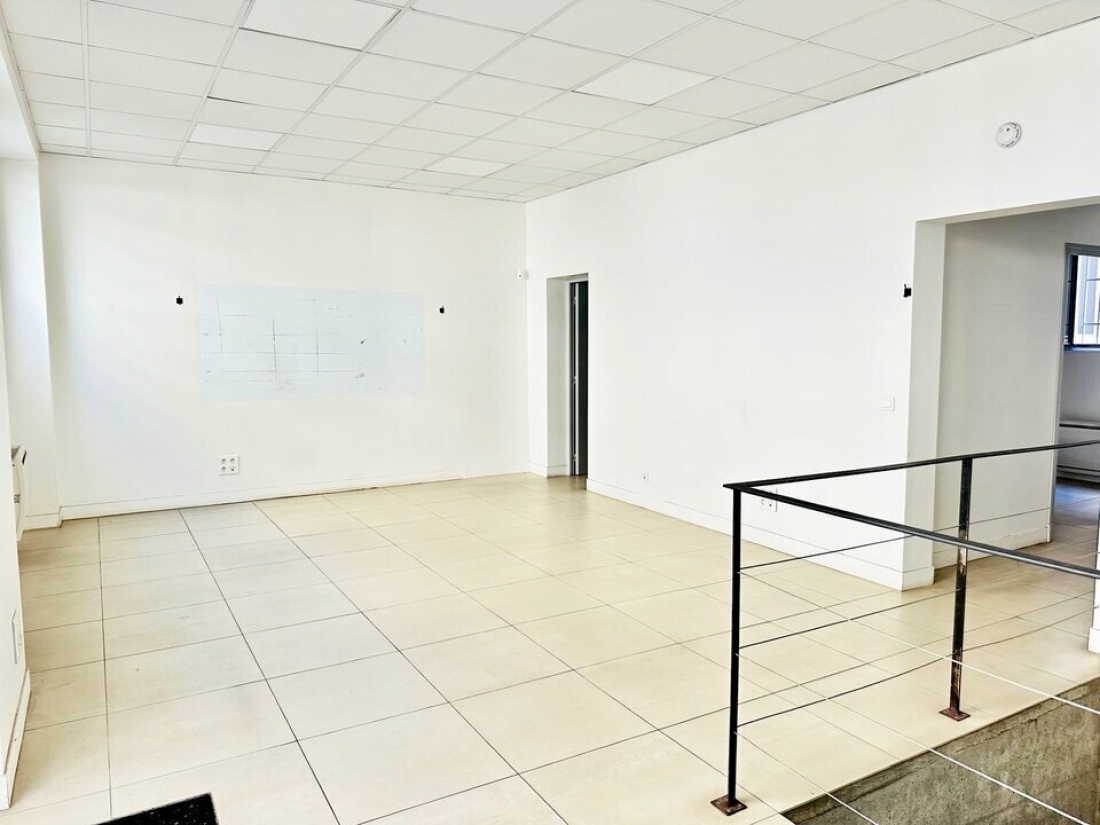 Photo 3 – location bureaux	PARIS (75011)