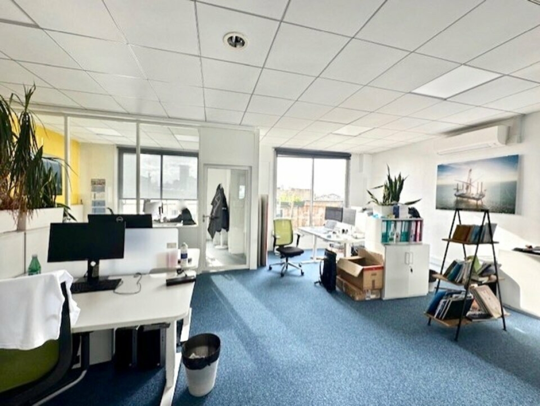 Photo 1 – location bureaux	PARIS (75008)
