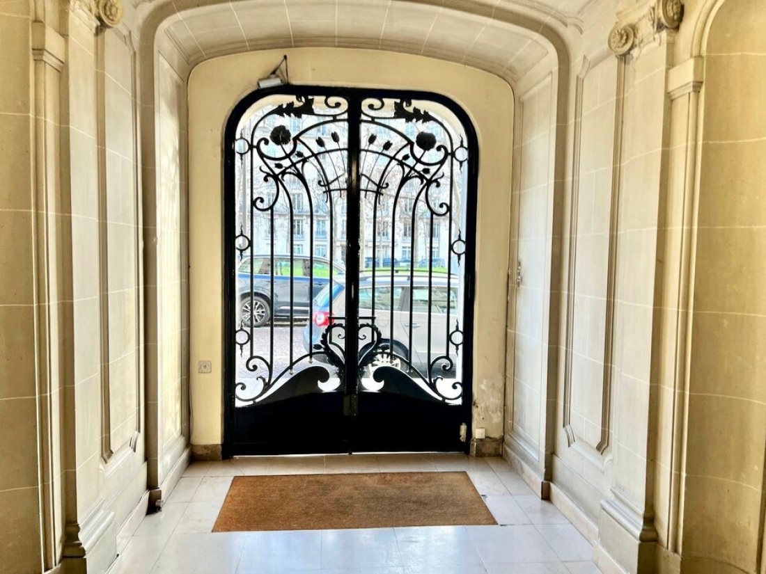 Photo 11 – vente commerce	PARIS (75015)