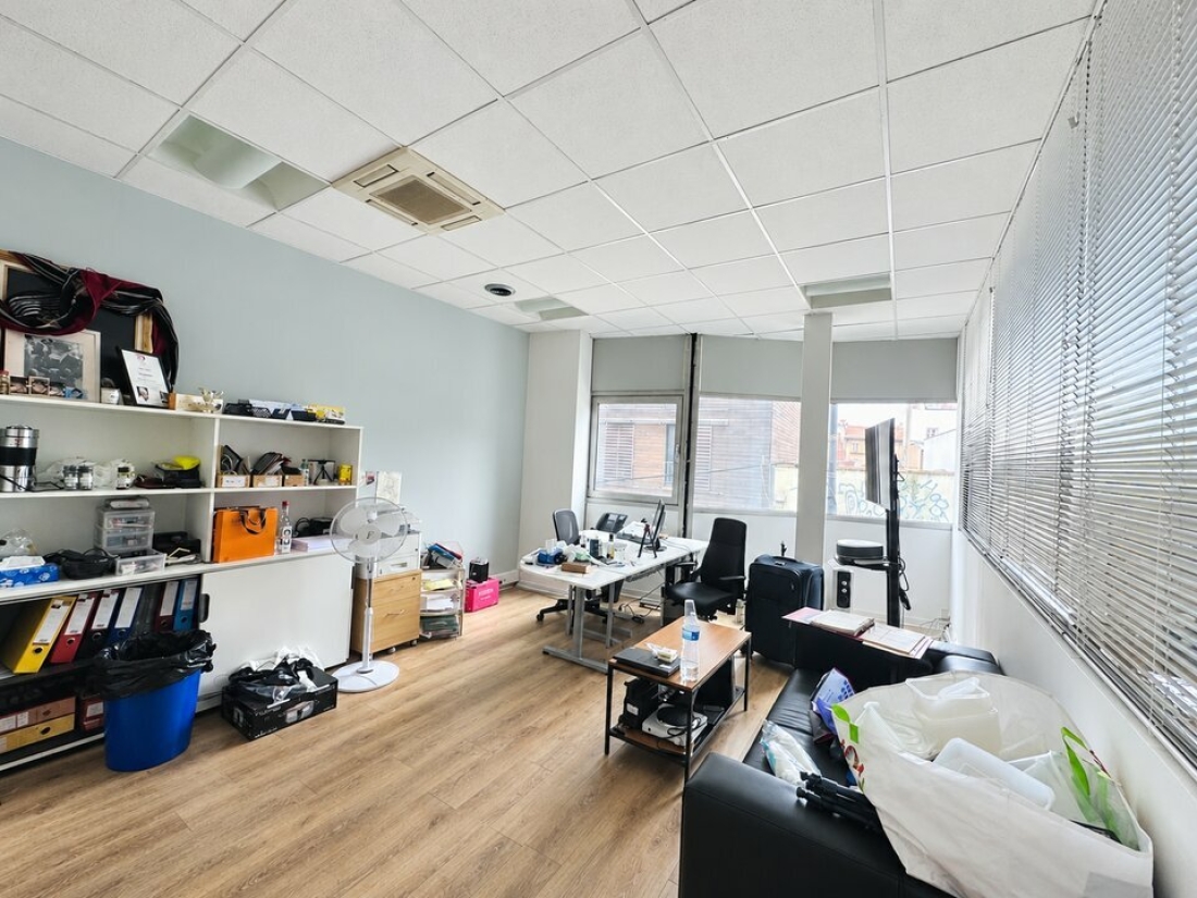 Photo 1 – location bureaux	MONTREUIL (93100)