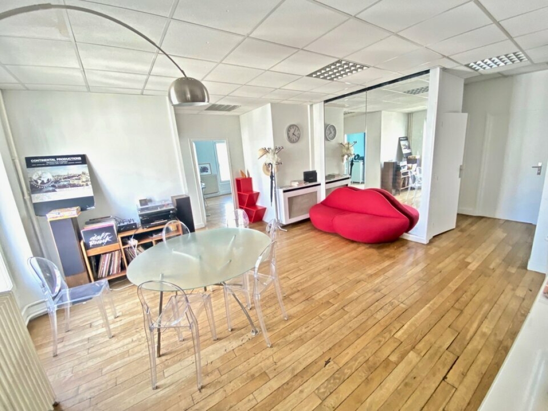 Photo 2 – location bureaux	PARIS (75009)