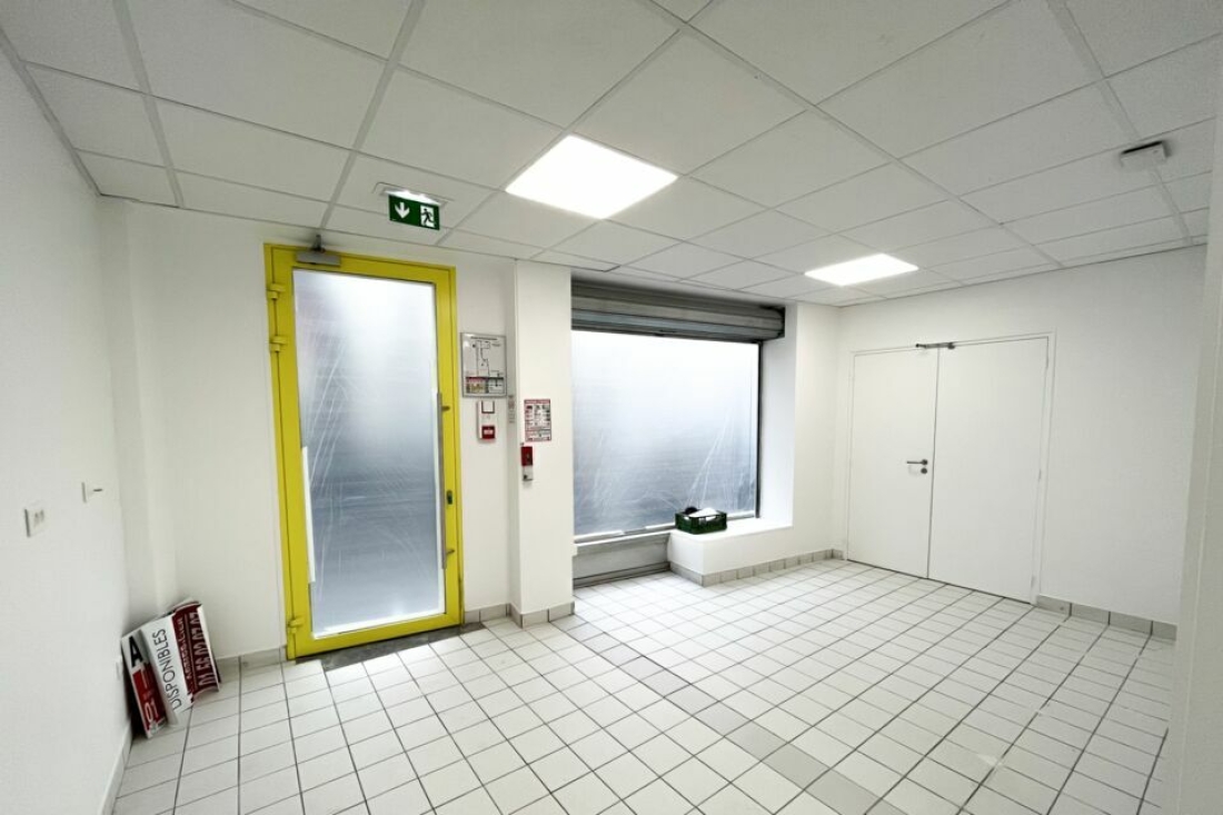 Photo 5 – location commerce	PARIS (75017)