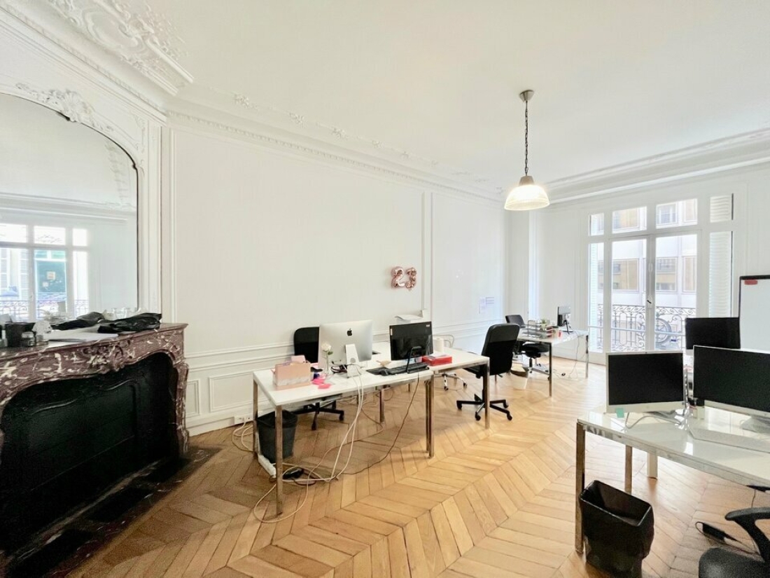 Photo 2 – location bureaux	PARIS (75008)