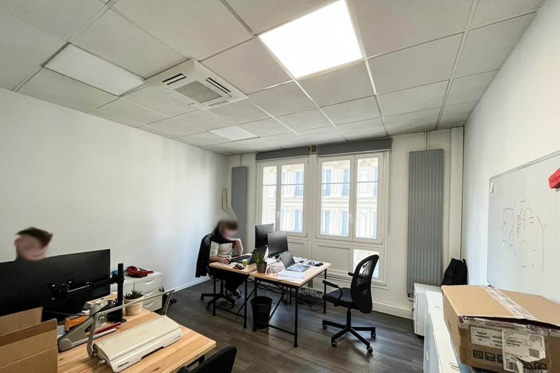 Photo 3 – location bureaux	PARIS (75008)