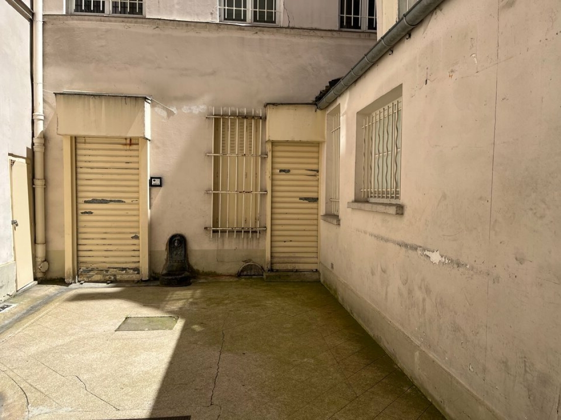 Photo 5 – location commerce	PARIS (75003)
