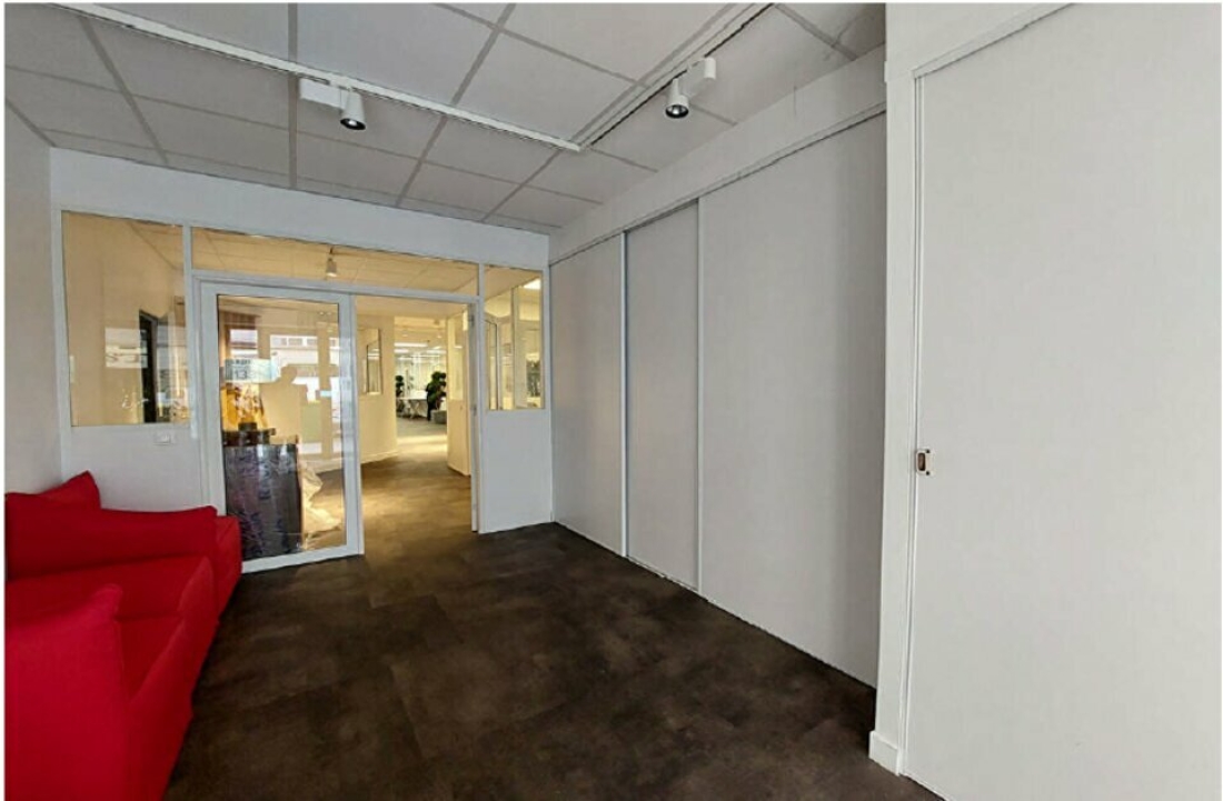 Photo 1 – location bureaux	PARIS (75011)