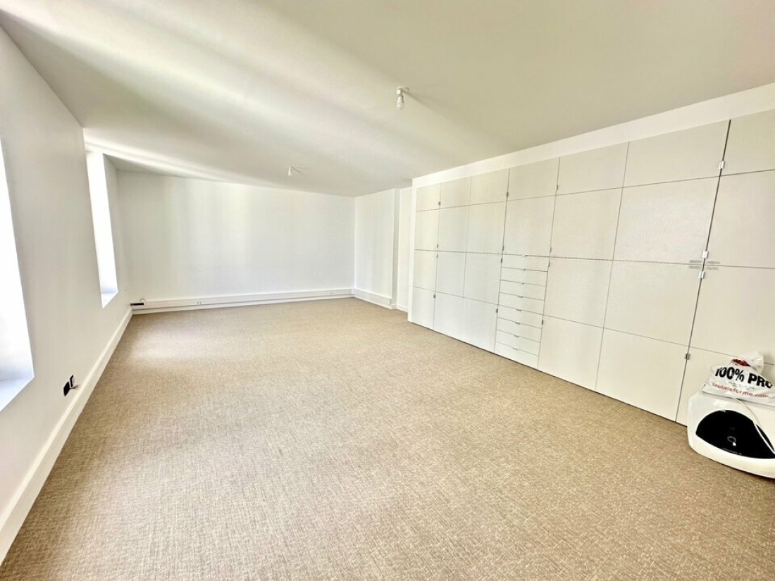 Photo 3 – location bureaux	PARIS (75011)