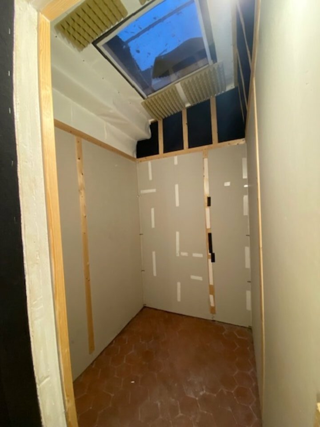 Photo 4 – vente commerce	PARIS (75018)