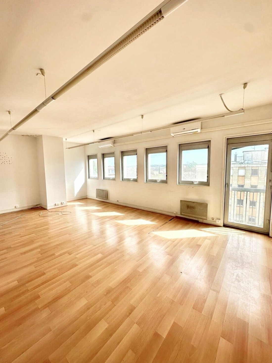 Photo 1 – location bureaux	SAINT MAUR DES FOSSES (94100)