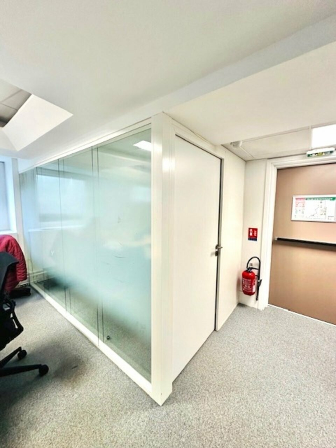 Photo 8 – location bureaux	PARIS (75012)