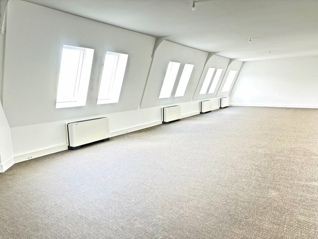 Photo 3 – location bureaux	PARIS (75011)