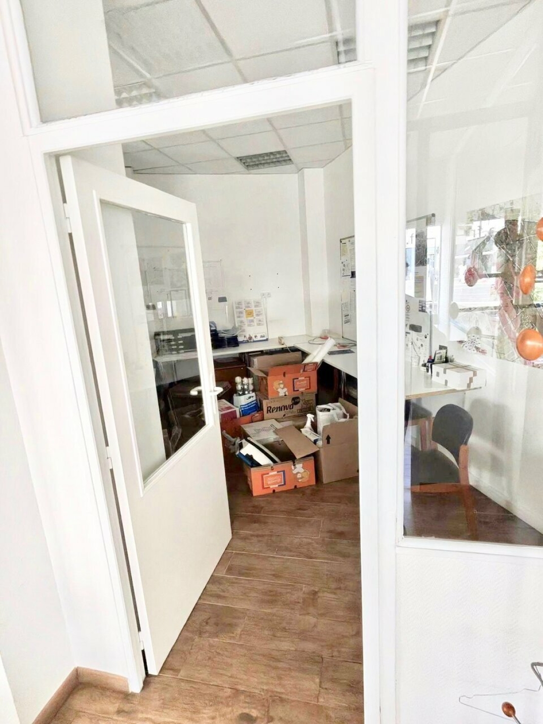 Photo 11 – location commerce	PARIS (75012)