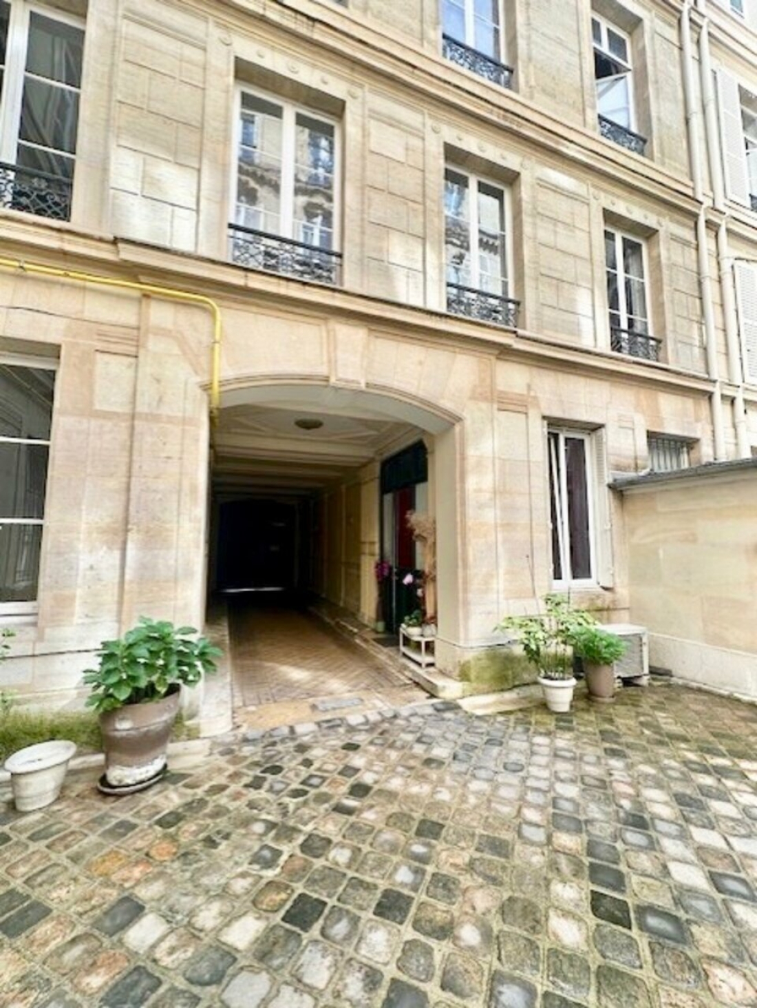 Photo 11 – location bureaux	PARIS (75008)