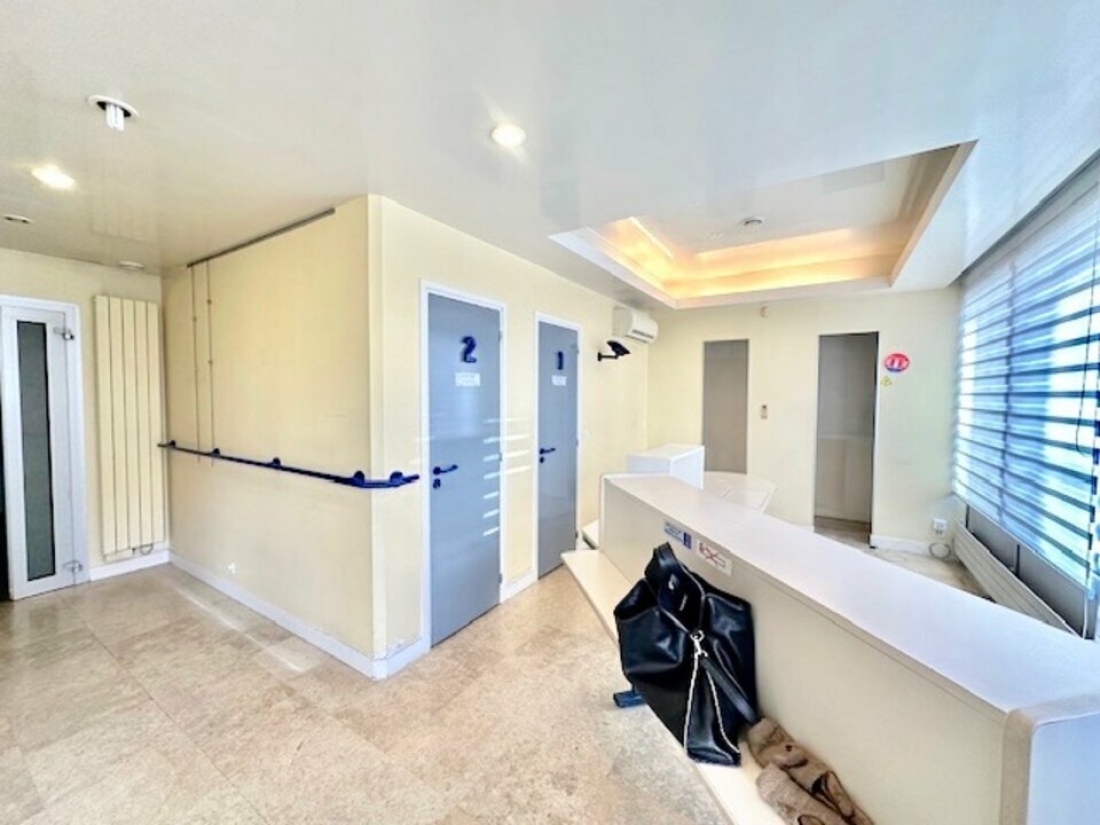 Photo 1 – vente bureaux	BEZONS (95870)