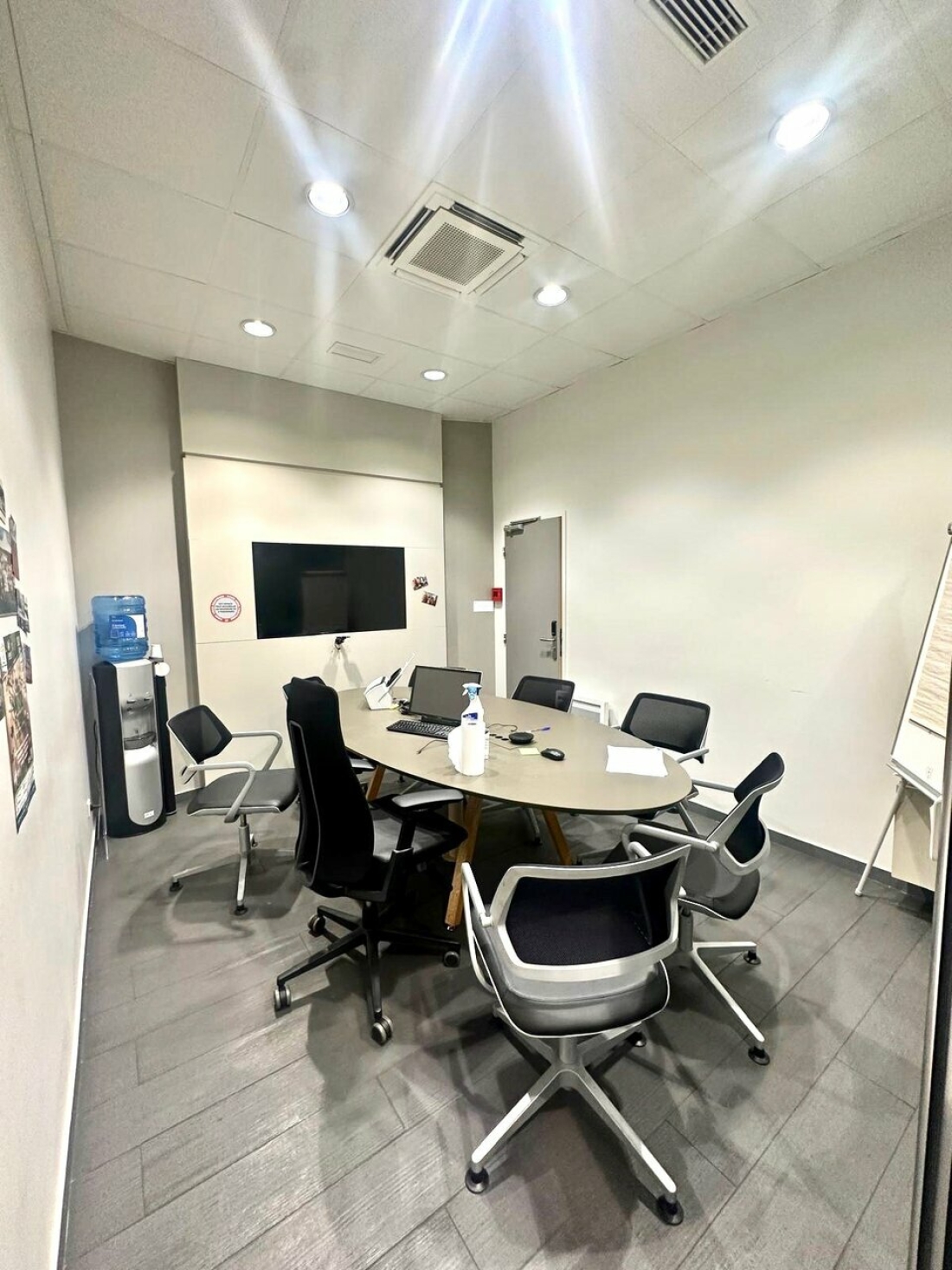 Photo 6 – location commerce	CERGY (95800)