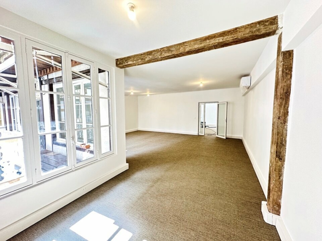 Photo 2 – location bureaux	PARIS (75011)