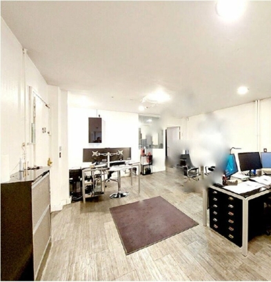 Photo 1 – location bureaux	PARIS (75011)
