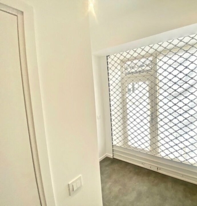 Photo 1 – location commerce	PARIS (75015)