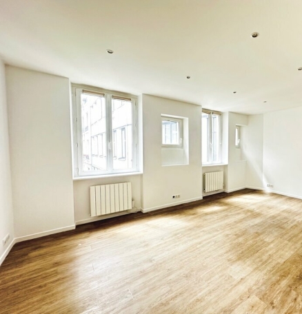Photo 1 – location bureaux	PARIS (75011)