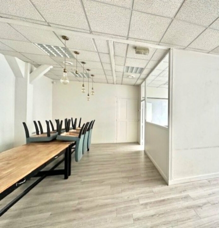 Photo 1 – location bureaux	PARIS (75011)