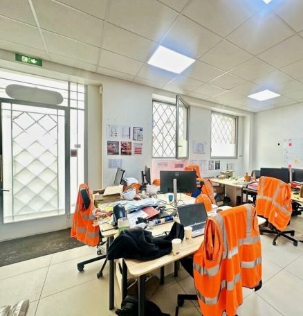 Photo 1 – location bureaux	PARIS (75011)
