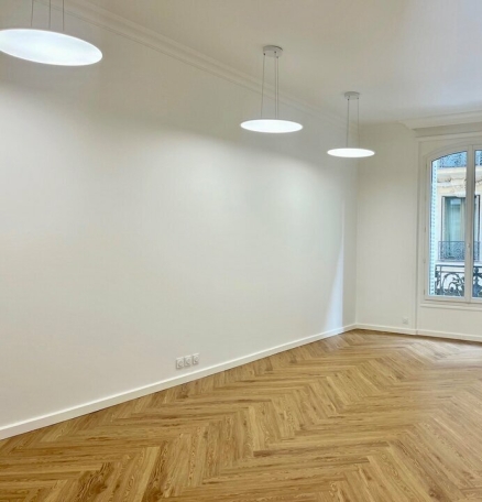 Photo 1 – location bureaux	PARIS (75008)