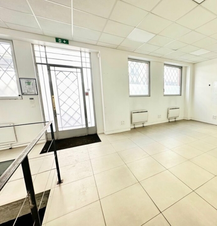 Photo 1 – location bureaux	PARIS (75011)