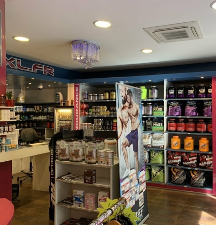 Photo 1 – location commerce	PARIS (75018)