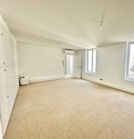 Photo 1 – location bureaux	PARIS (75011)